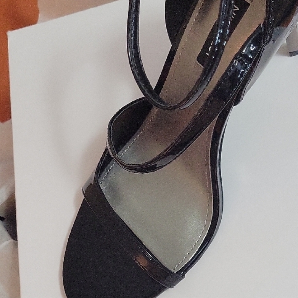 Black Nine West Heels Sz 9 - Picture 2 of 8